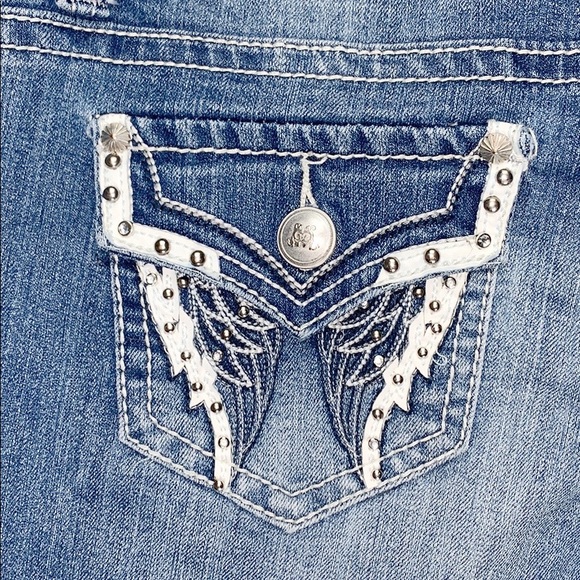 ZCO Jeans Shorts Size 9 Blue Decorative Pockets - Picture 6 of 8